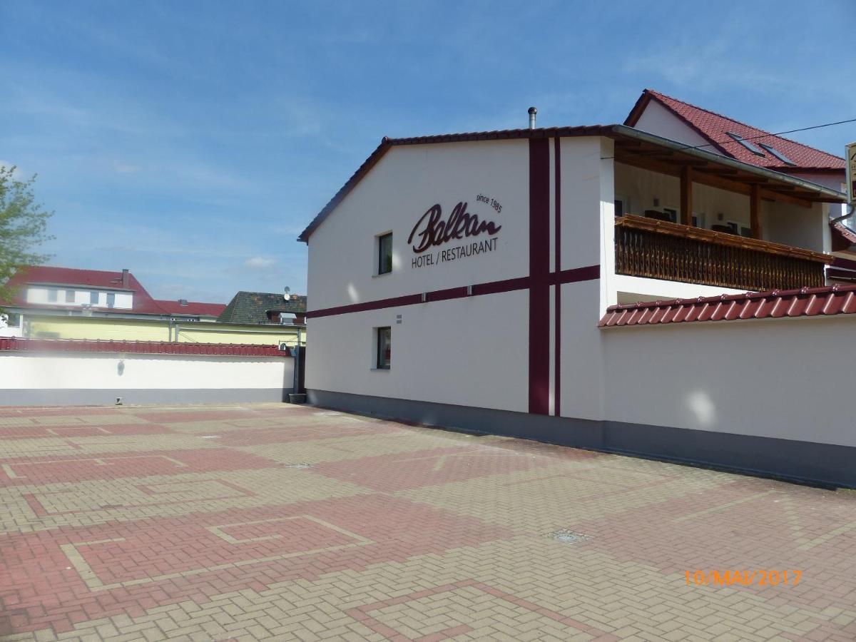 Hotel/Restaurant Balkan Sömmerda Exteriör bild
